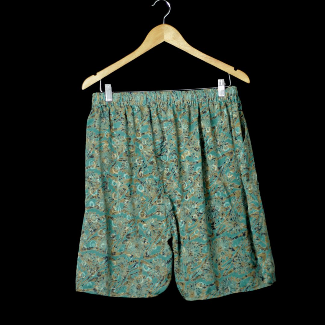 OVERSIZE-SHORTS SEIDE 4 - XXL