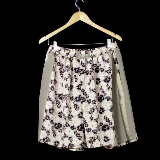 OVERSIZE-SHORTS SEIDE 1 - XL